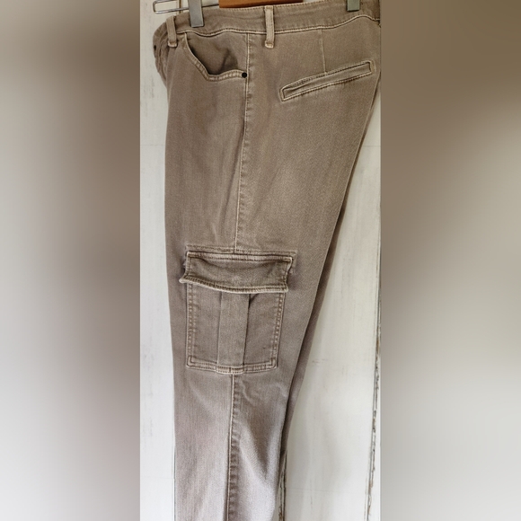 Guess Cargo jeans Tan color sz 27 - Picture 4 of 16